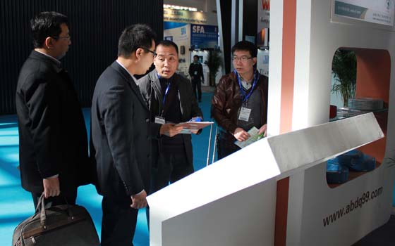 安邦集團參加中國（北京）國際供熱通風空調(diào)、衛(wèi)生潔具及城建設備與技術(shù)展會現(xiàn)場(圖4)